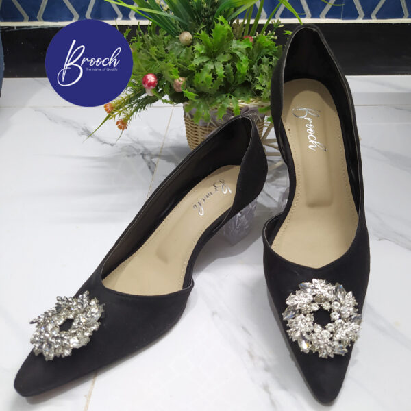 HCSB-791 with Beautiful Round Brooch with Transparent heel - Image 2