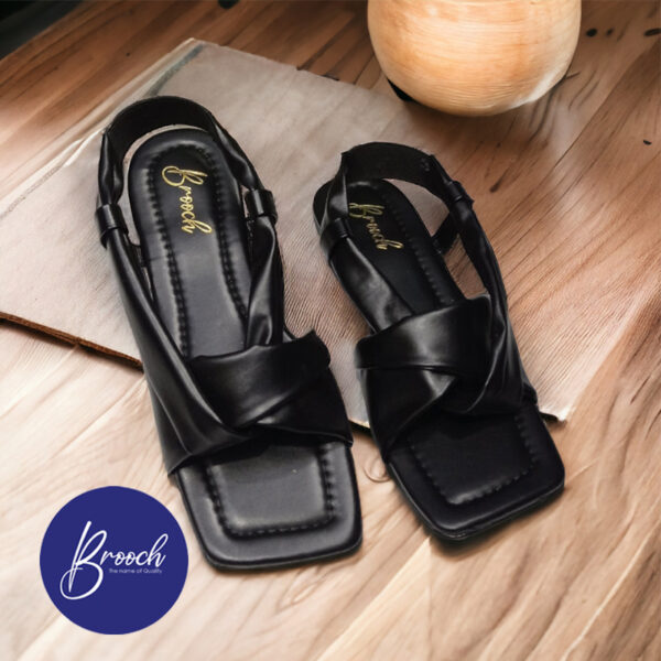 BF-897 Black Flat Slippers Twisted Design